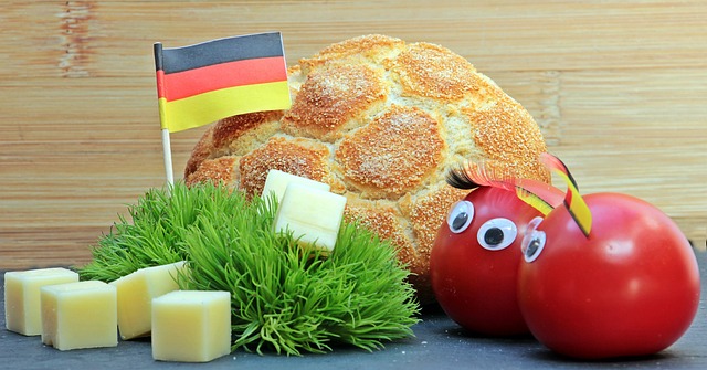 己的情感纽 己的情感纽